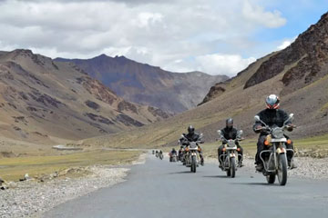 Chanigarh to Leh Taxi Hire